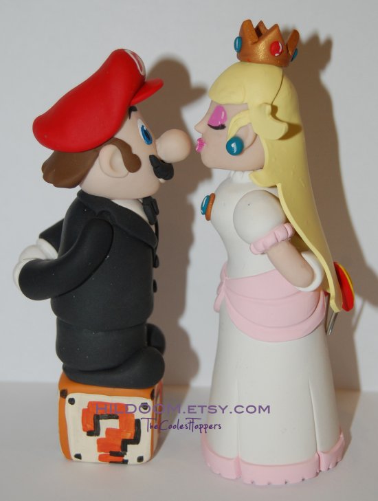 princess peach and mario in love. Kissing Mario and Princess
